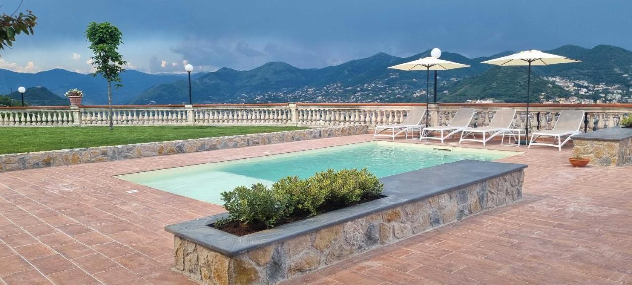 Villa Marina 카바드티레니 외부 사진
